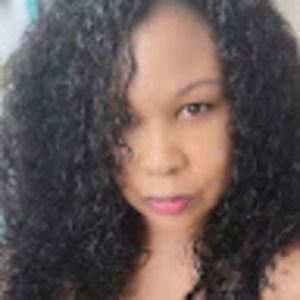 Meet your Posher, Latisha